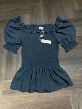 NWT Max Studio Peplum Top Women XS Navy Smocked Puff Sleeve Cottagecore Coquette